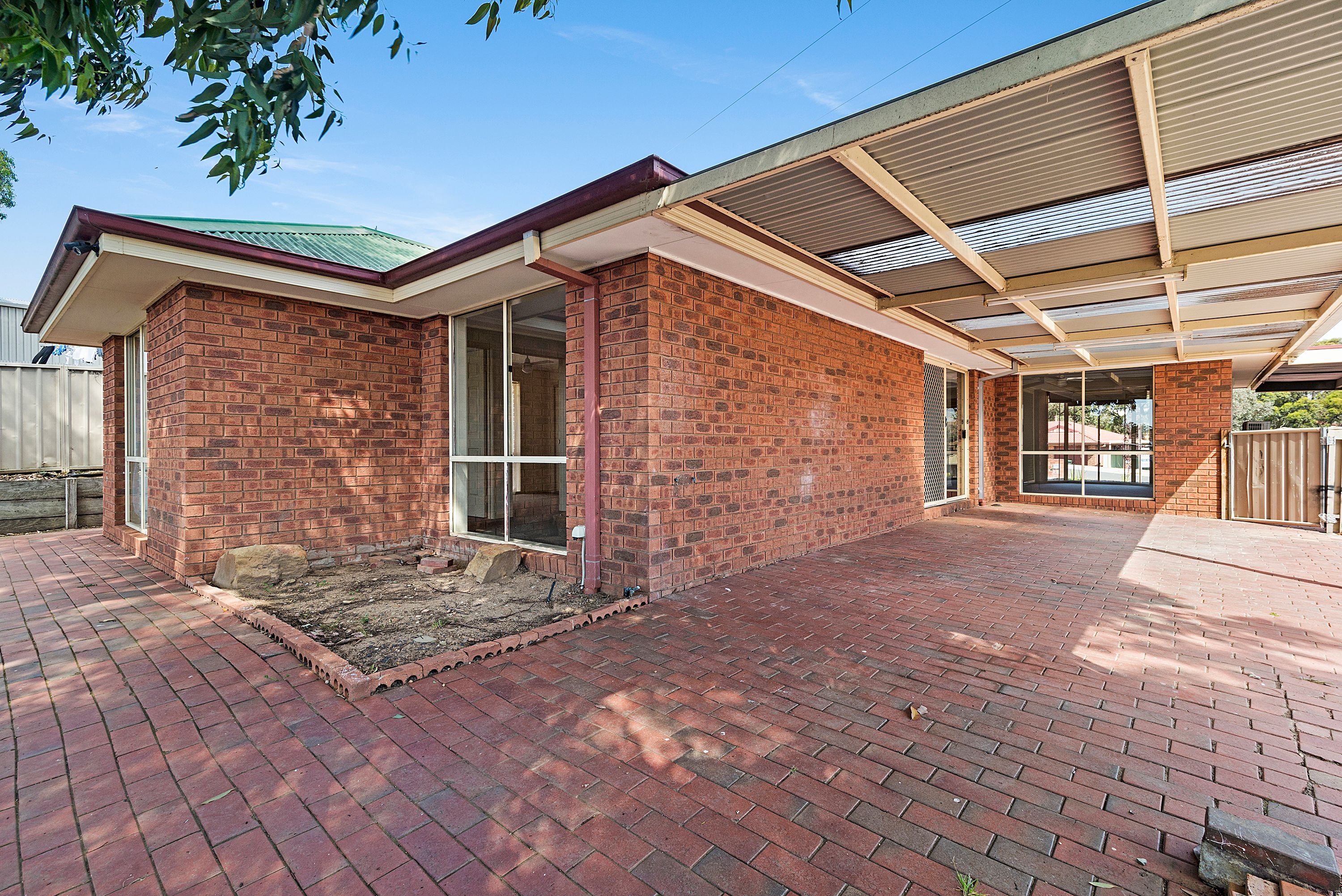 24 Sherwood Drive, Flora Hill, VIC 3550
