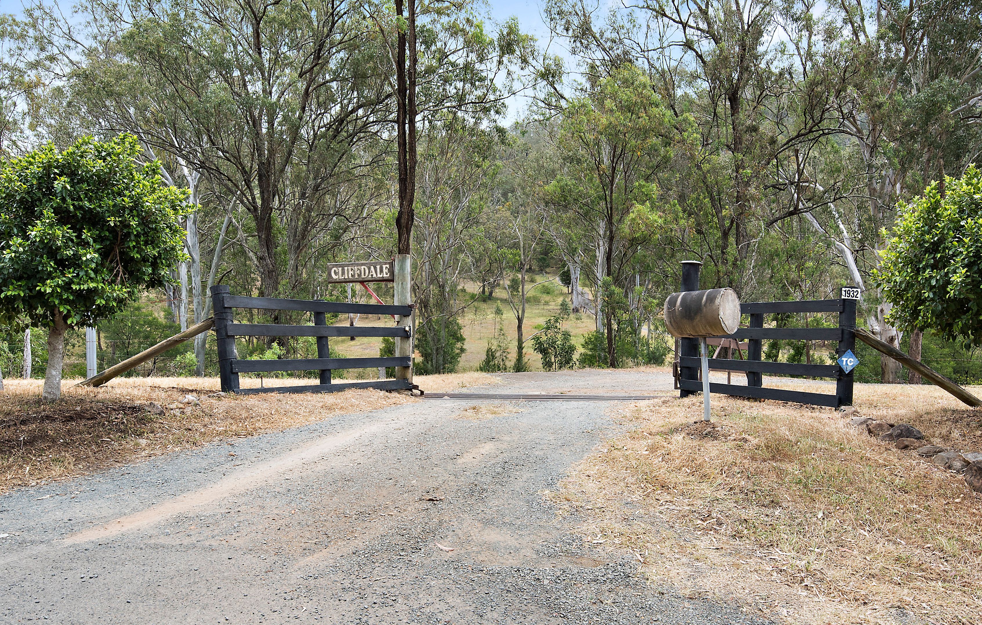 'Cliffdale' 1932 Murphys Creek Road, Murphys Creek, QLD 4352