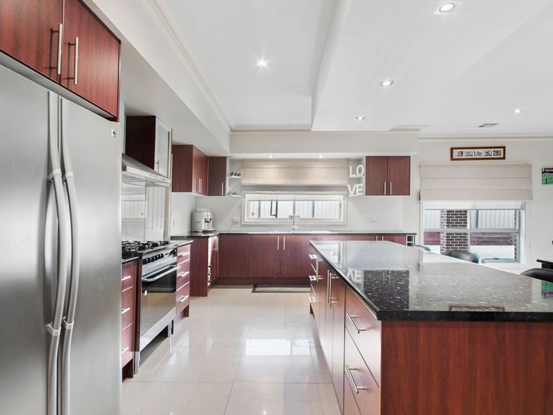 3 Terrington Place, Melton West, VIC 3337