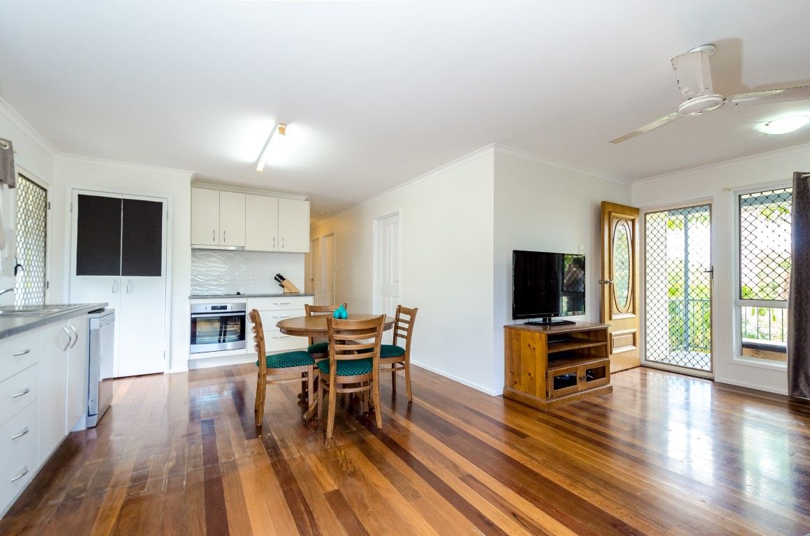 27 Cedar Street, Kin Kora, QLD 4680