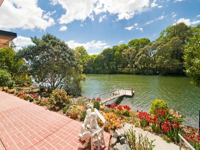 11 Cosmos Court, Elanora, QLD 4221
