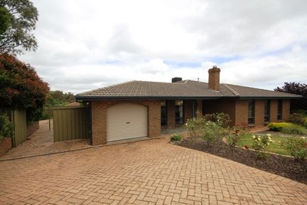 6 Monaco Circuit, Aberfoyle Park SA 5159