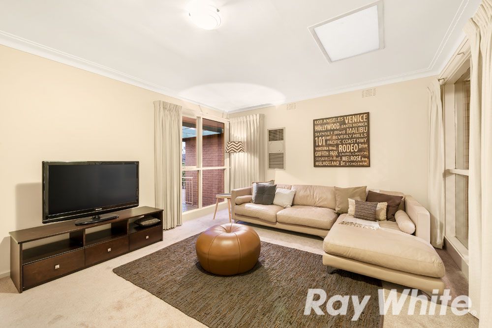 8 Ray Road, Burwood East, VIC 3151