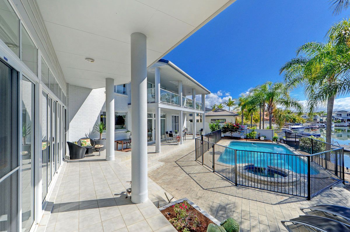 6 The Bowsprit, Runaway Bay, QLD 4216