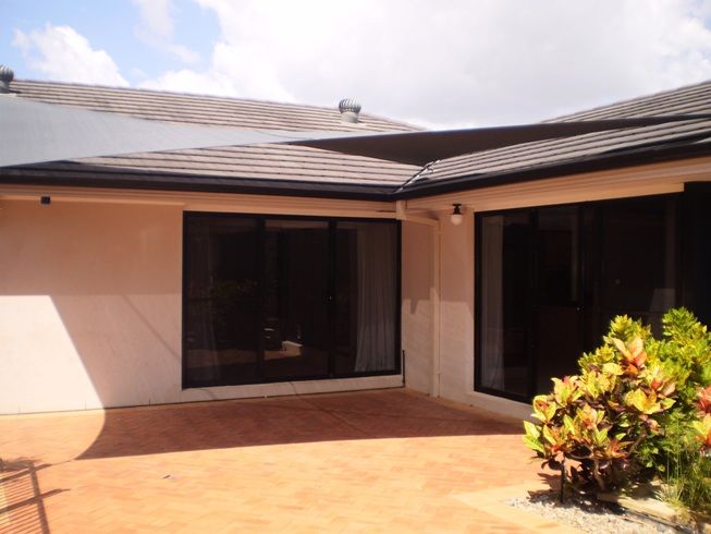 15 Champagne Boulevard, Helensvale, QLD 4212