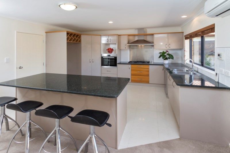 32 Topland Drive, Flat Bush, Manukau City