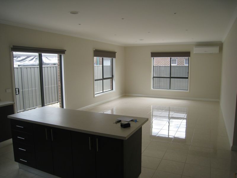 17 Barmah Drive, South Morang, VIC 3752