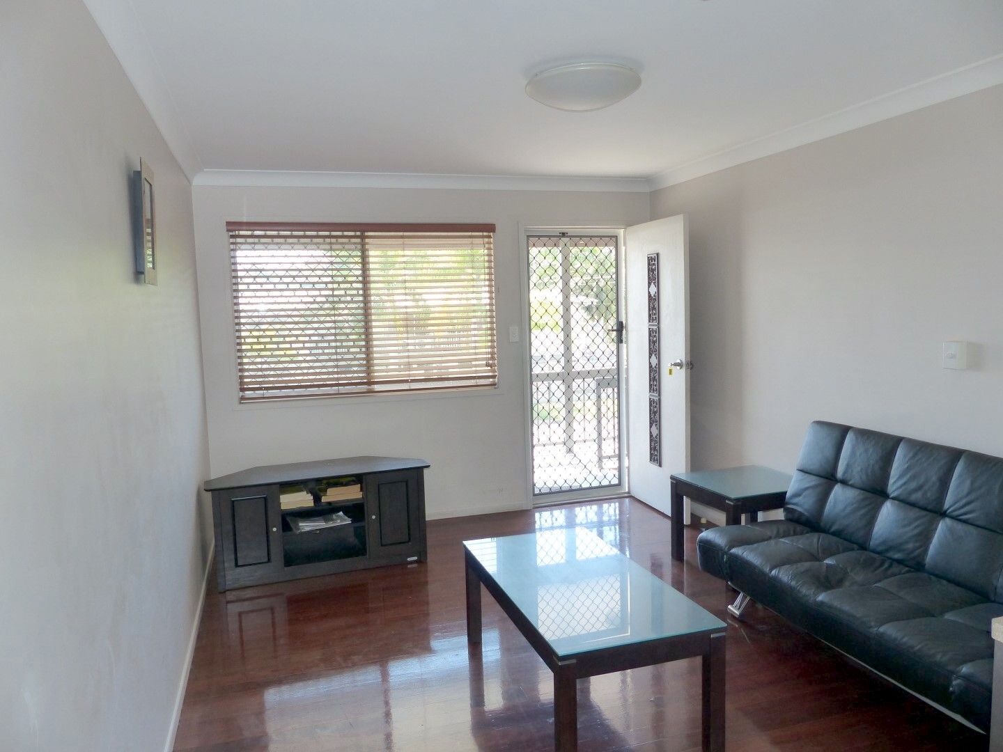 1/1 Walters Avenue, West Gladstone, QLD 4680