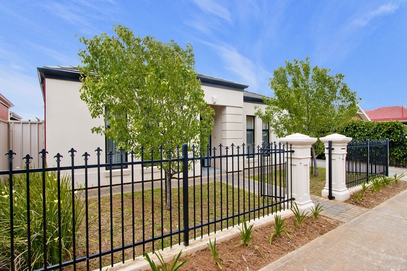 2 Alma Terrace, Seaton, SA 5023