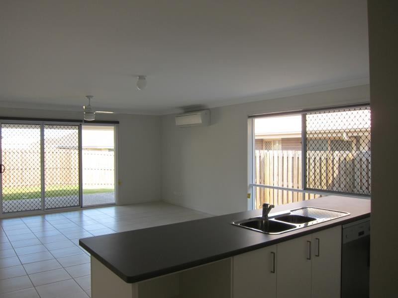 3 Skyline Circuit, Bahrs Scrub, QLD 4207
