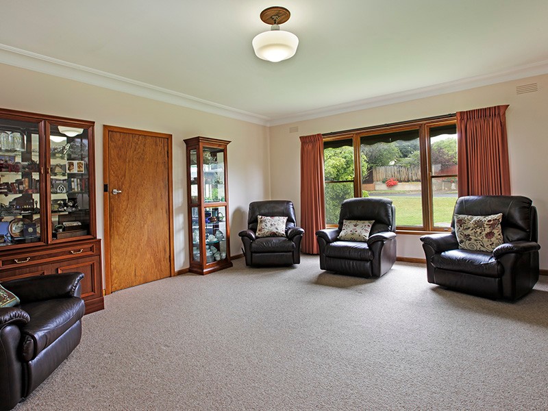 24 Leonard Street, Belmont, VIC 3216