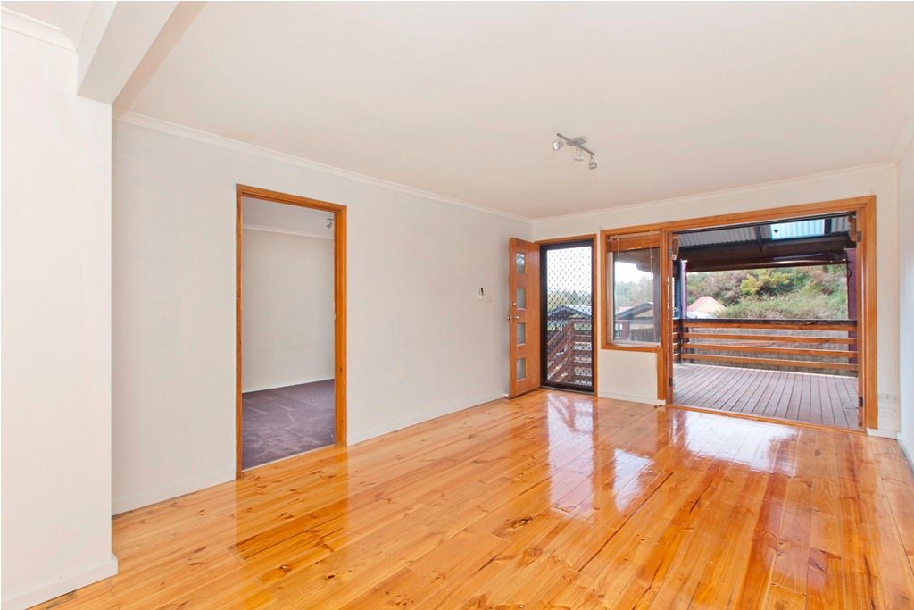 2/25 Whitefield Street, Black Hill, VIC 3350