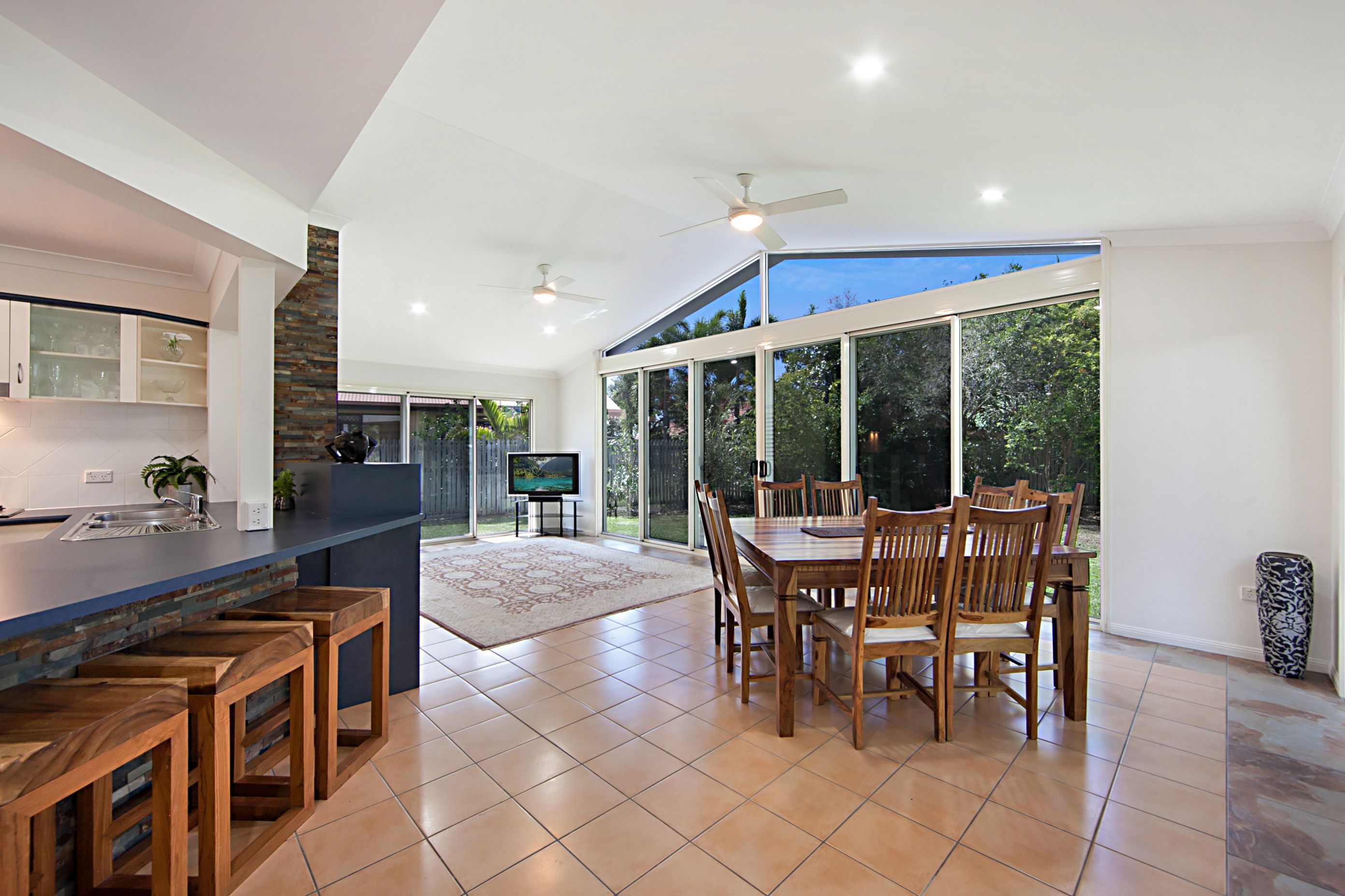 76 Southern Cross Circuit, Douglas QLD 4814