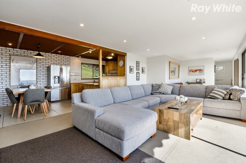 6 Walbundry Avenue, Ferntree Gully, VIC 3156