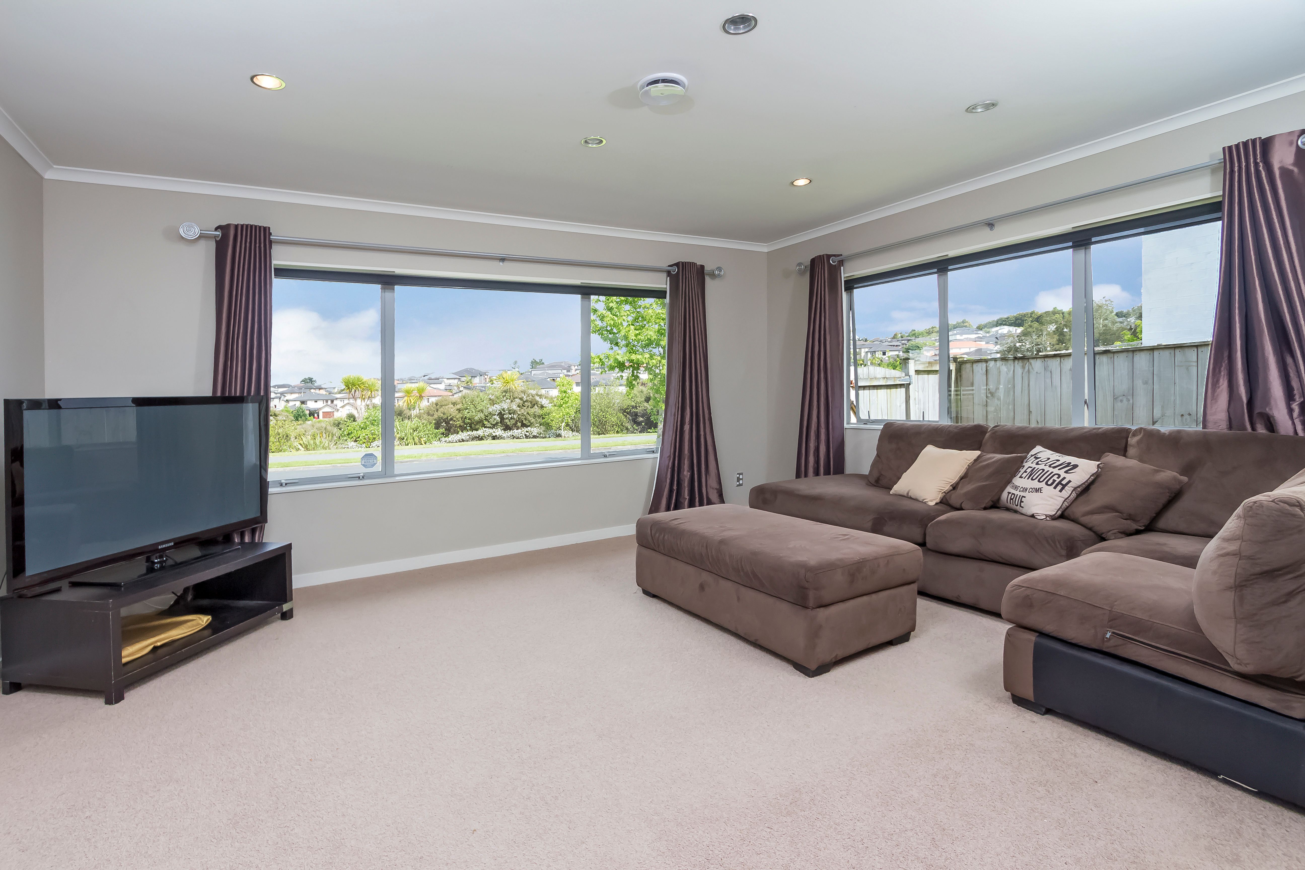 13 Packspur Drive, Flat Bush, Manukau City