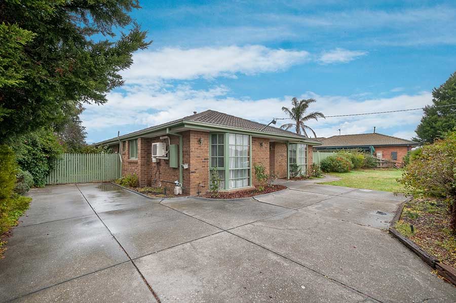 31 Banbury Crescent, Craigieburn, VIC 3064