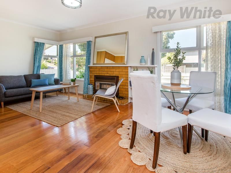 86 Eighth Avenue, Rosebud, VIC 3939