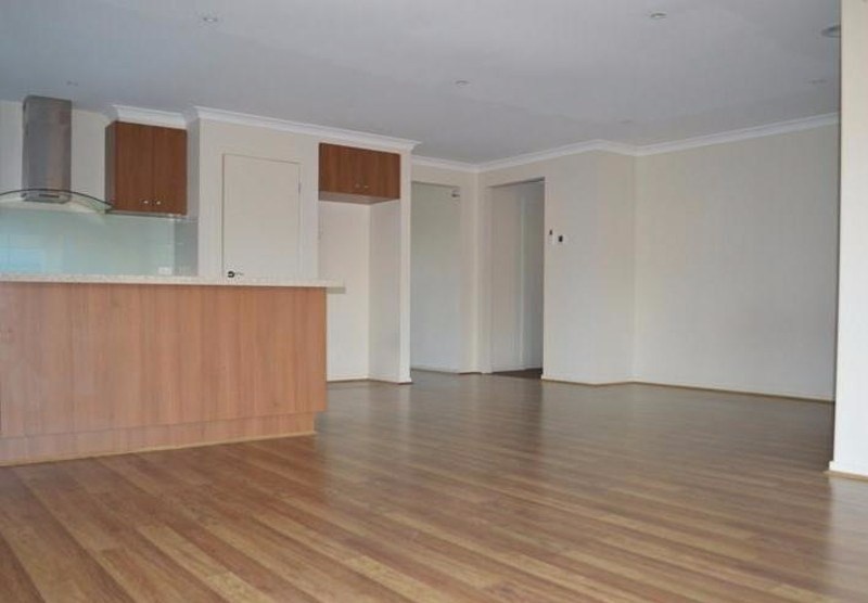 22 Calabrese Circuit, Clyde North, VIC 3978