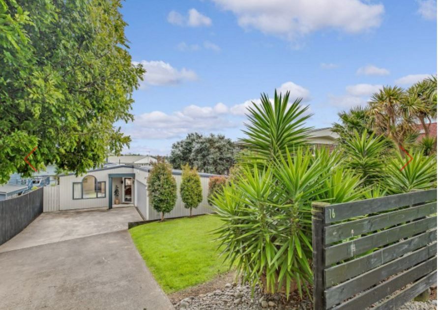 16 Coates Road, Cockle Bay, Manukau City