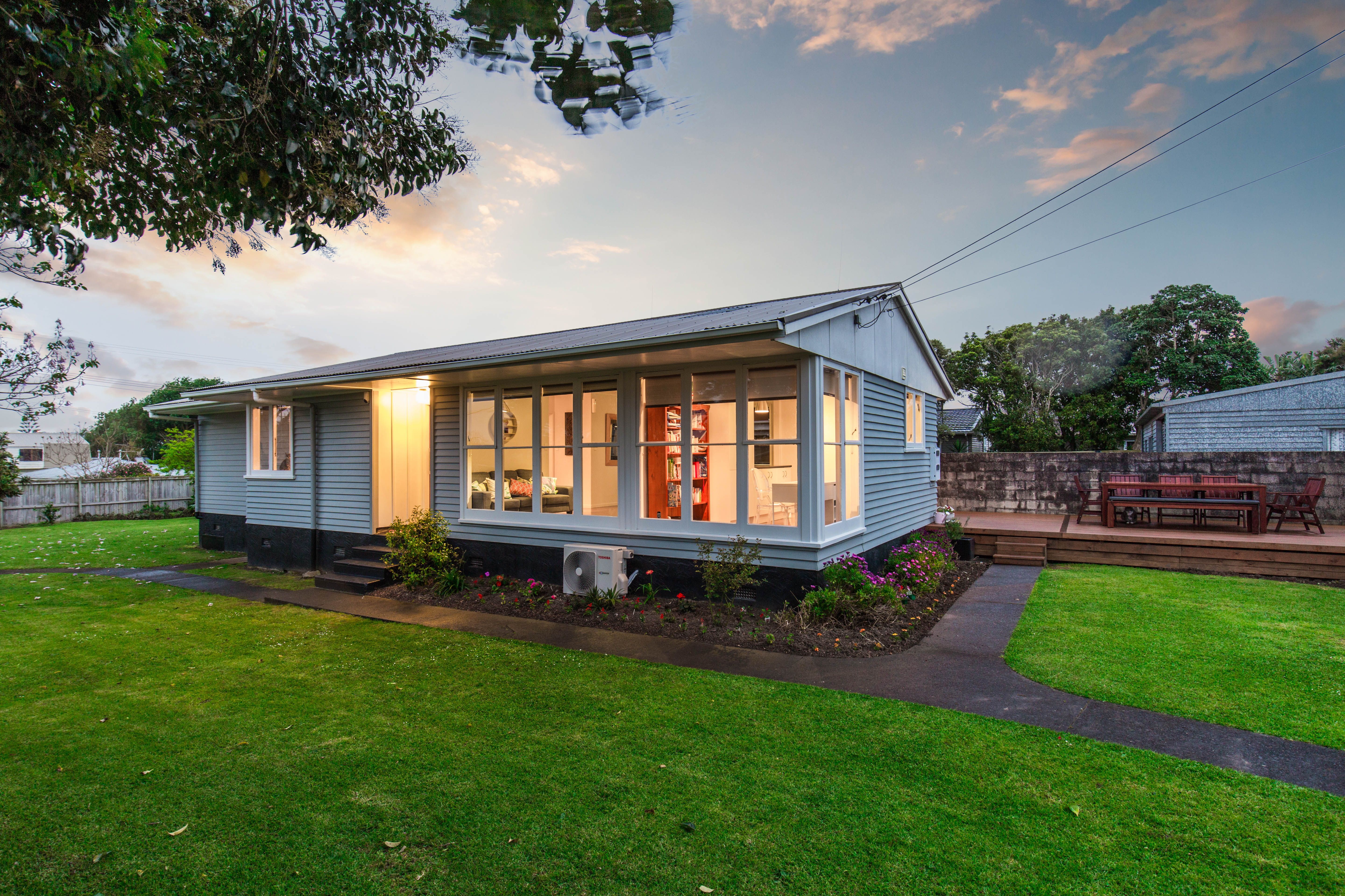 19 Muir Avenue, Mangere Bridge, Manukau City