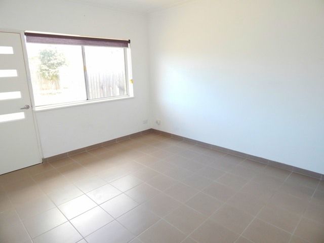 2/12 Daventry Street, Reservoir, VIC 3073