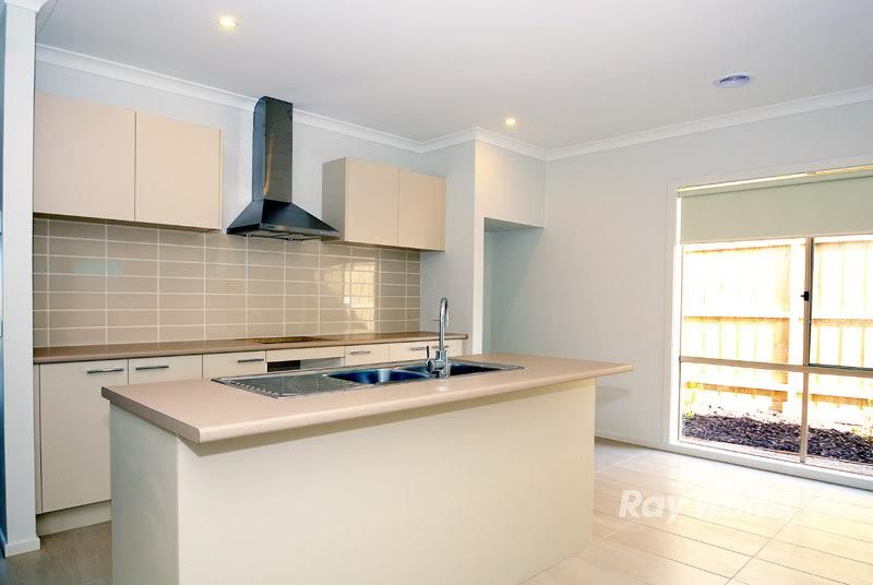 21 Blanchard Avenue, Keysborough, VIC 3173
