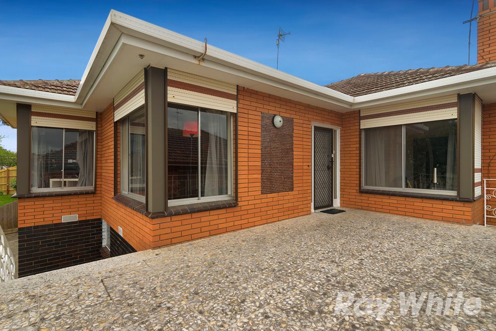 8 Freeland Grove, Jacana, VIC 3047