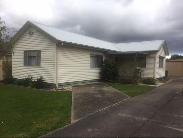 77 Isla Avenue, Glenroy, VIC 3046