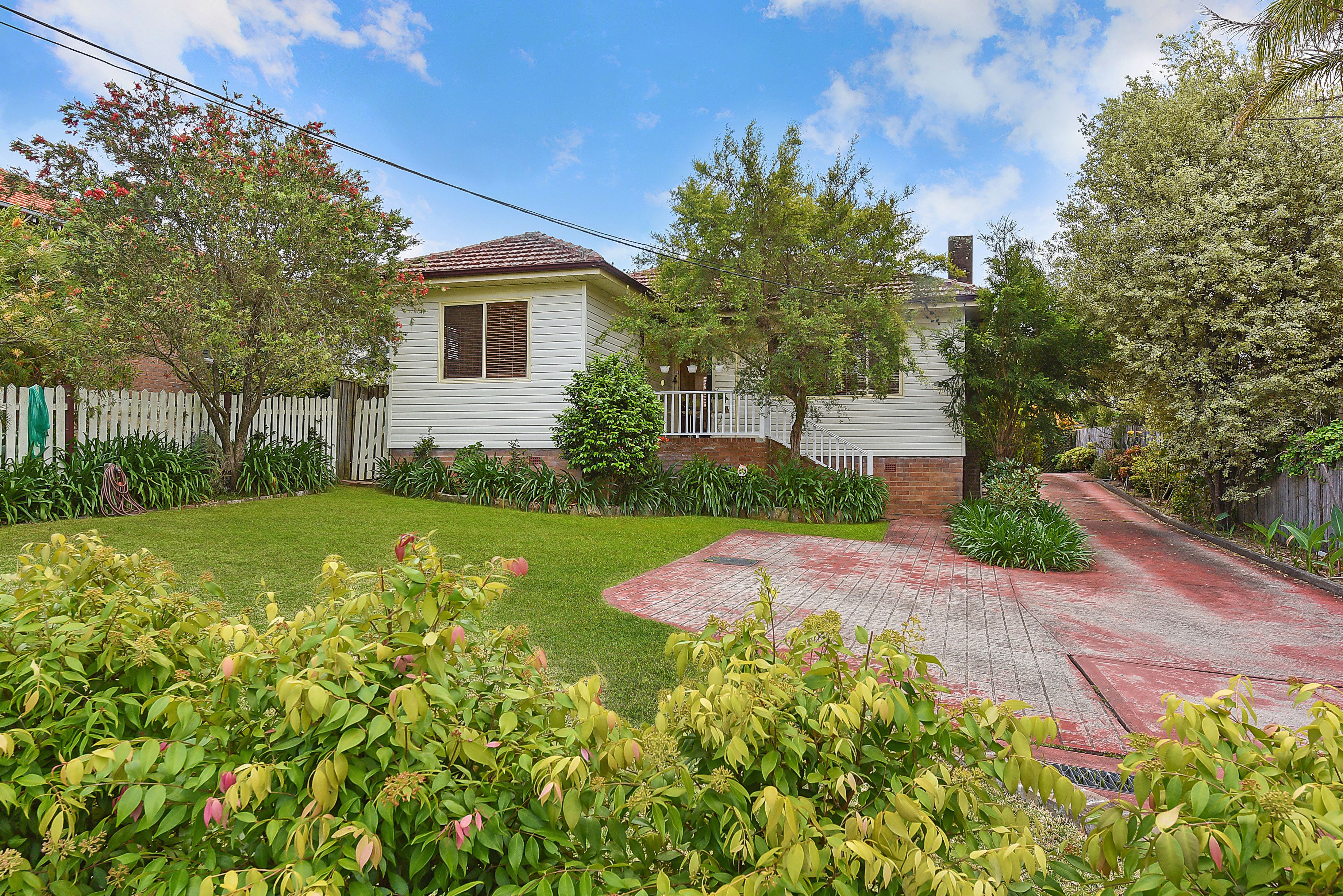 30 Oakleigh Avenue