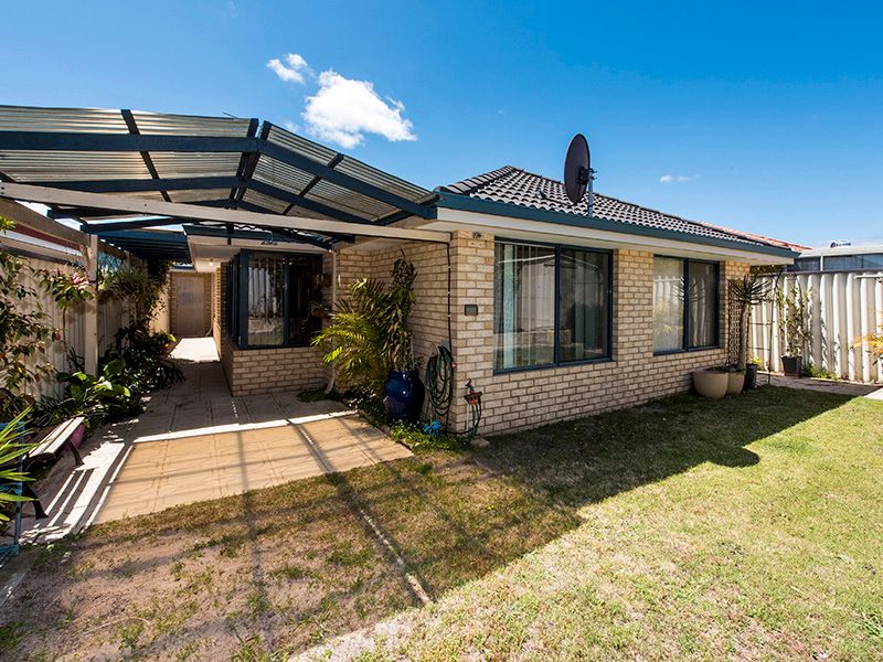 15 Mornington Boulevard, Waikiki, WA 6169