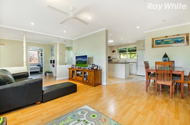 49 Lynn Drive, Ferntree Gully, VIC 3156