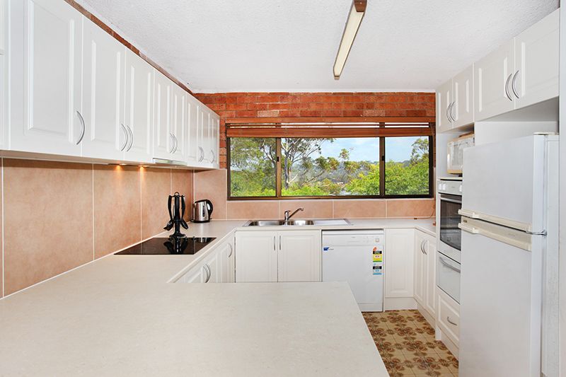 2/57 Yakola Parade, Alexandra Headland, QLD 4572