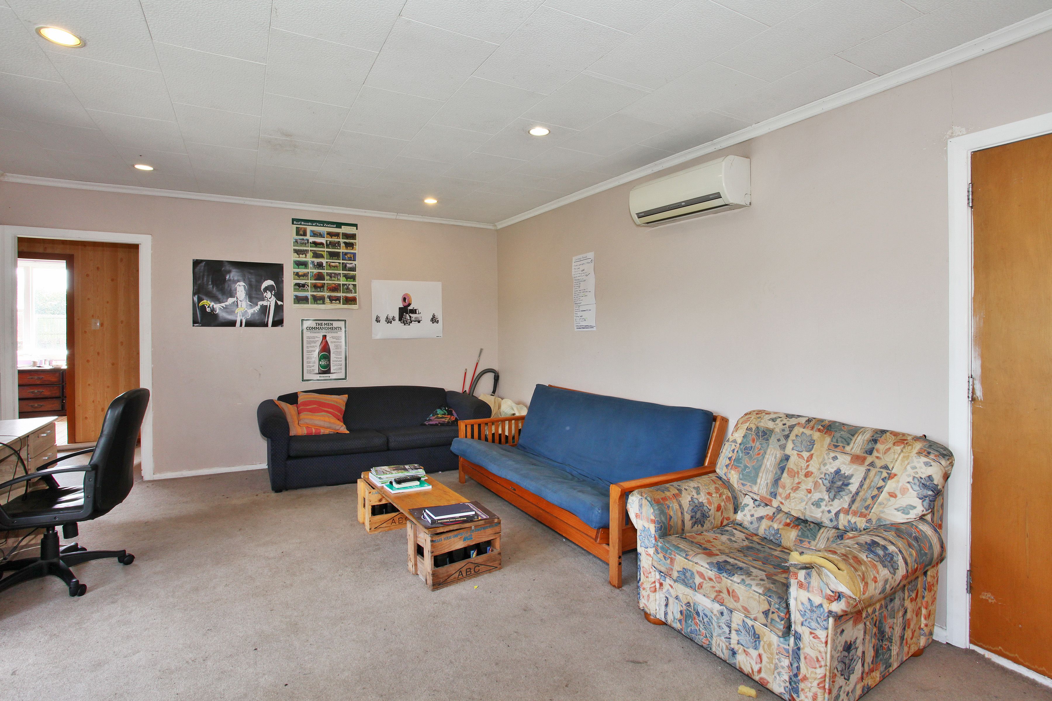 75 Neill Street, Hornby, Christchurch City
