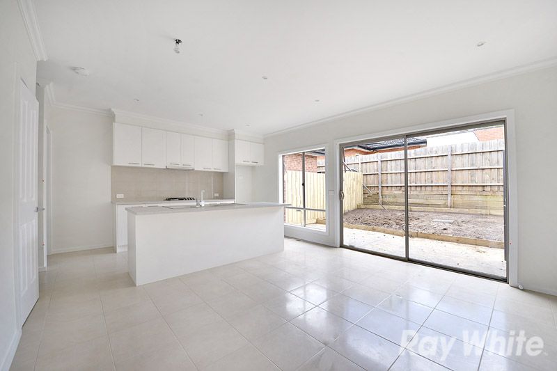 2/30 Bunnett Road, Knoxfield, VIC 3180