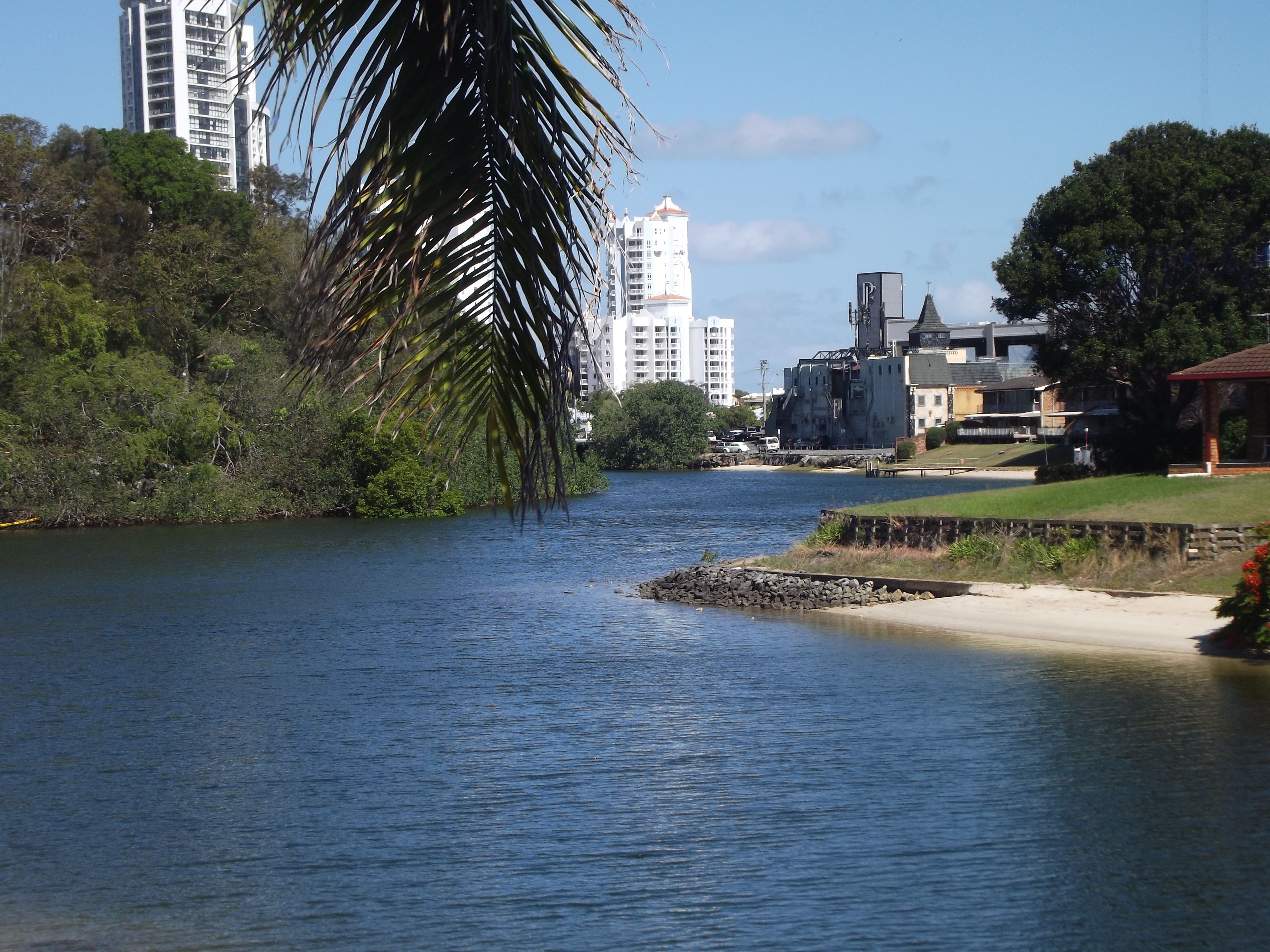 10 Merrimac Boulevard, Broadbeach Waters, QLD 4218