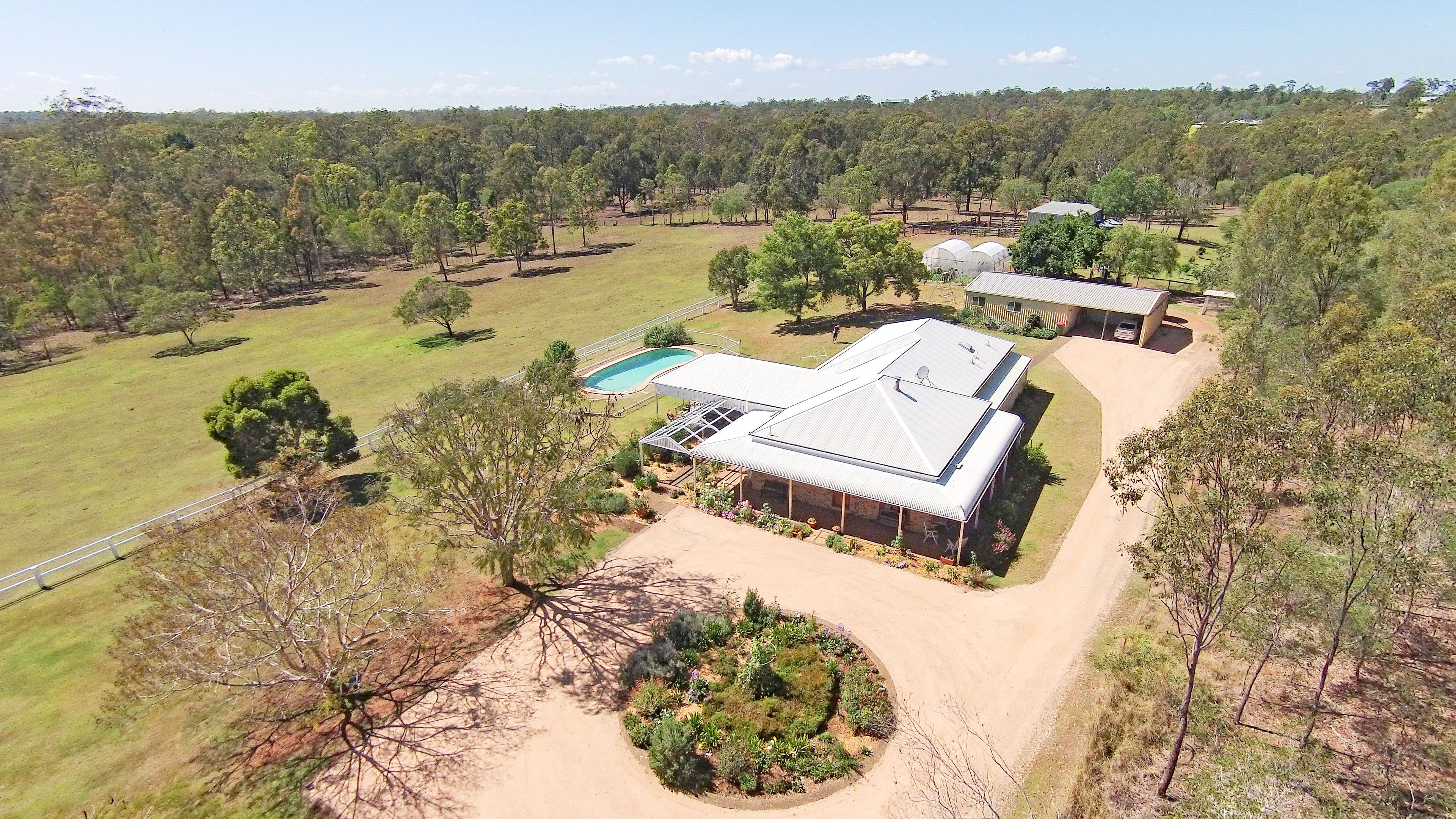 33 Houghs Road, Muirlea, QLD 4306