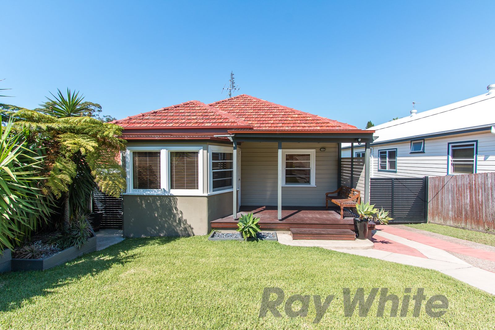 19 Highfields Parade, Highfields, NSW 2289