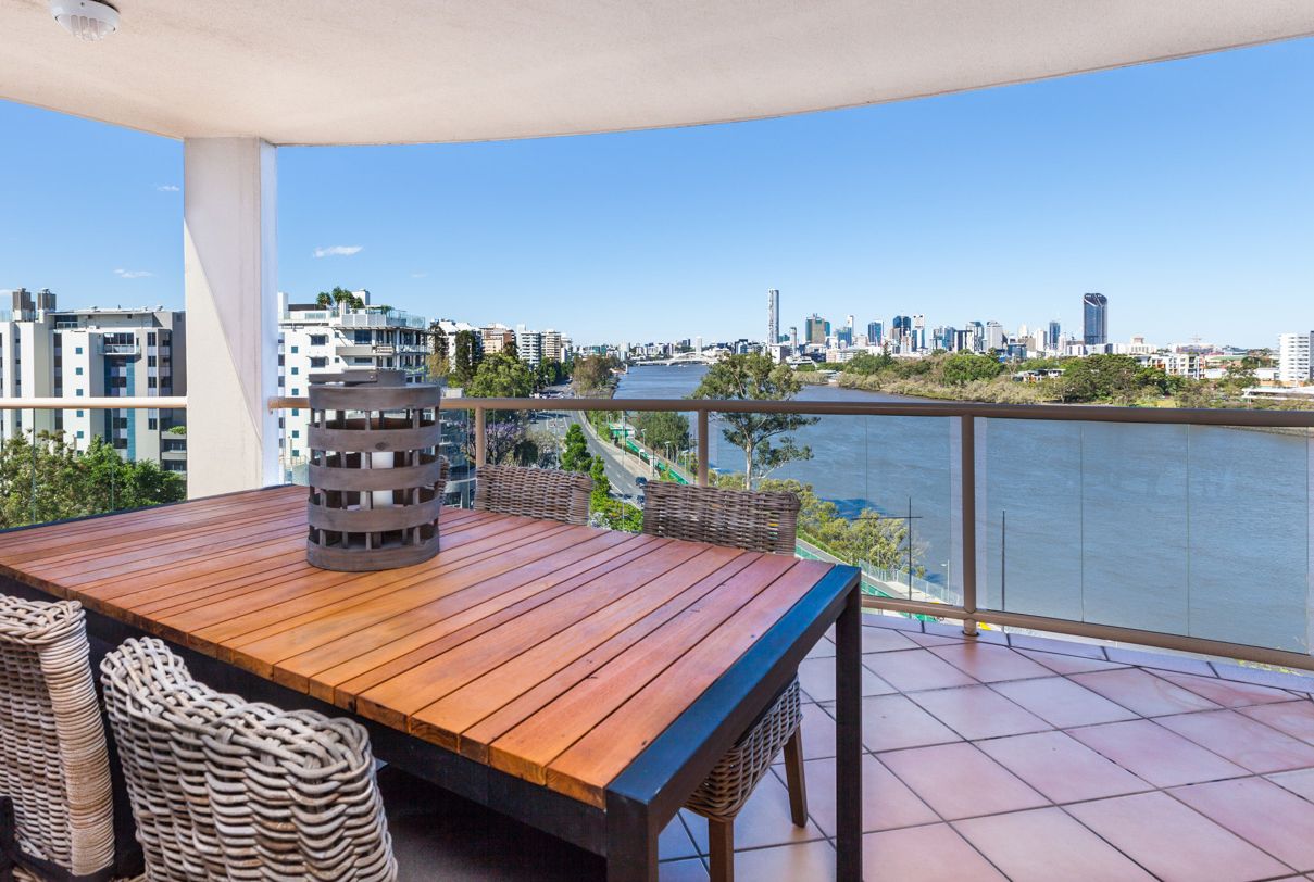523 Coronation Drive, Toowong QLD 4066