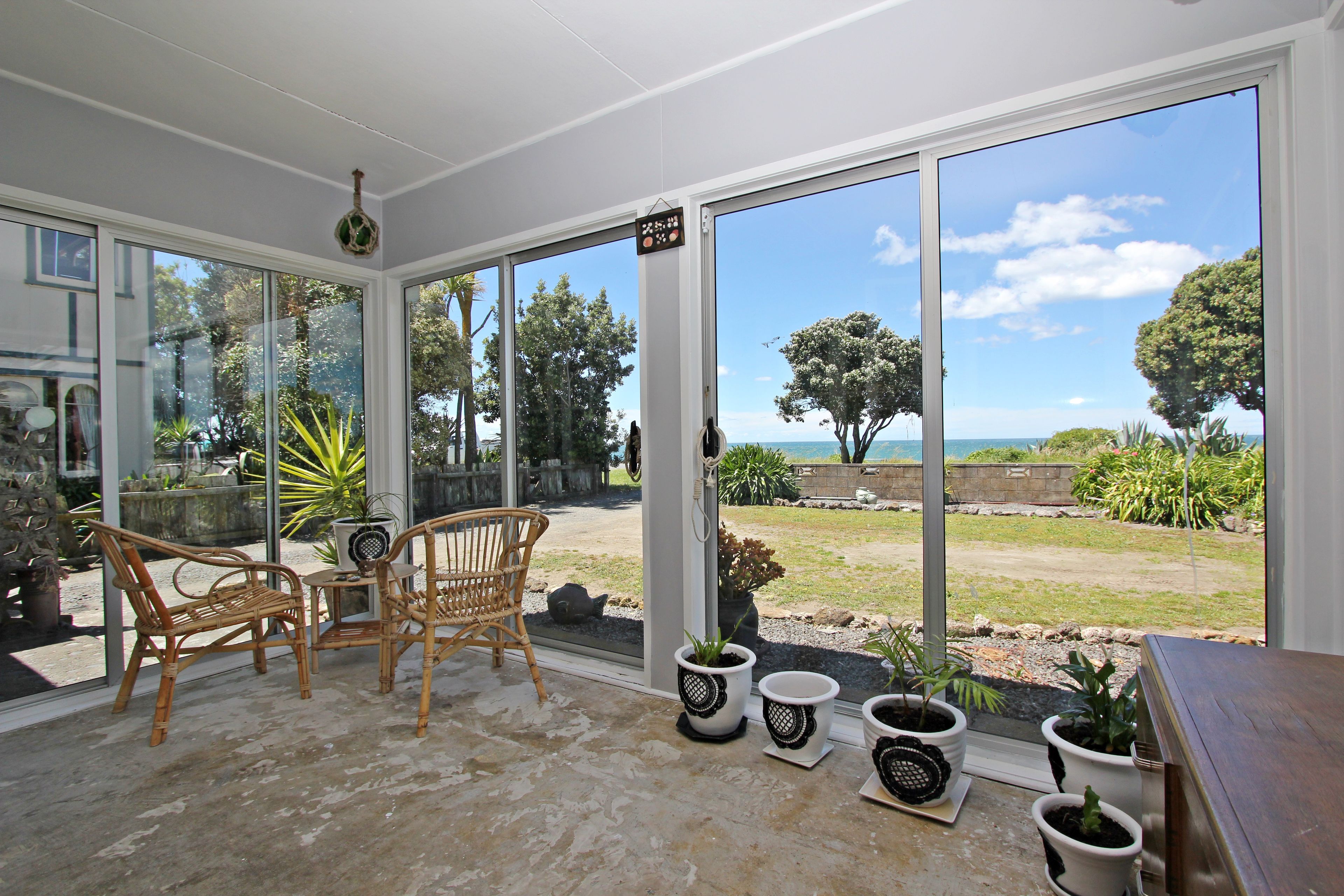 123 North Shore Road, Bay View, Napier City