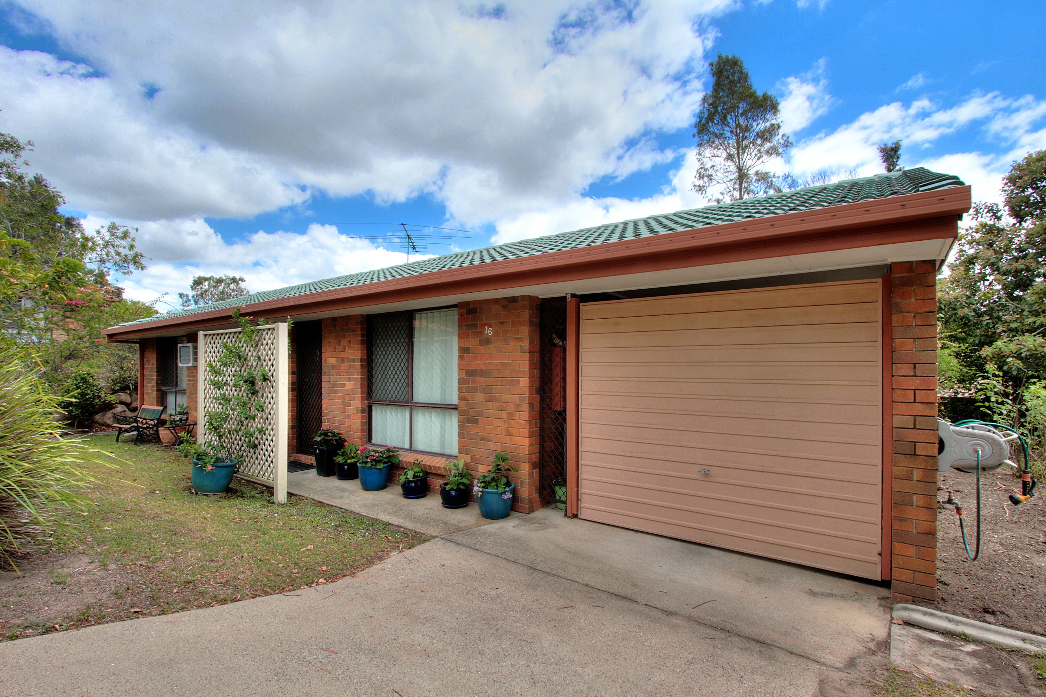 54 Dorset Drive, Rochedale South QLD 4123