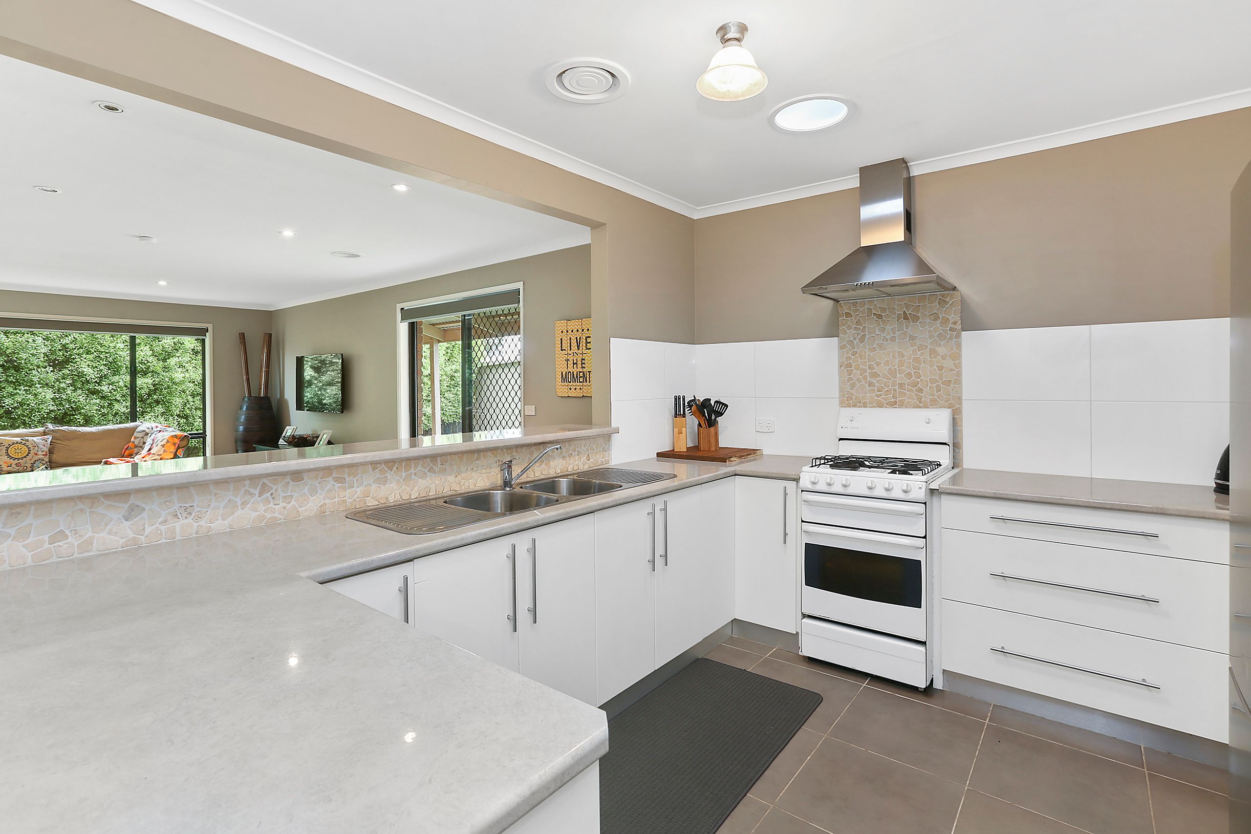 5 Wattle Place, Corio, VIC 3214