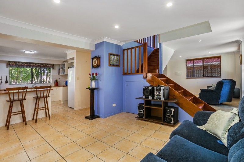 8 Thornburgh Street, Oxley, QLD 4075