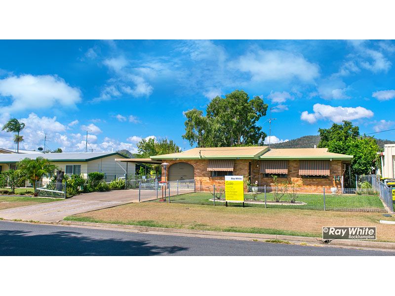 40 Capricorn Crescent, Norman Gardens, QLD 4701