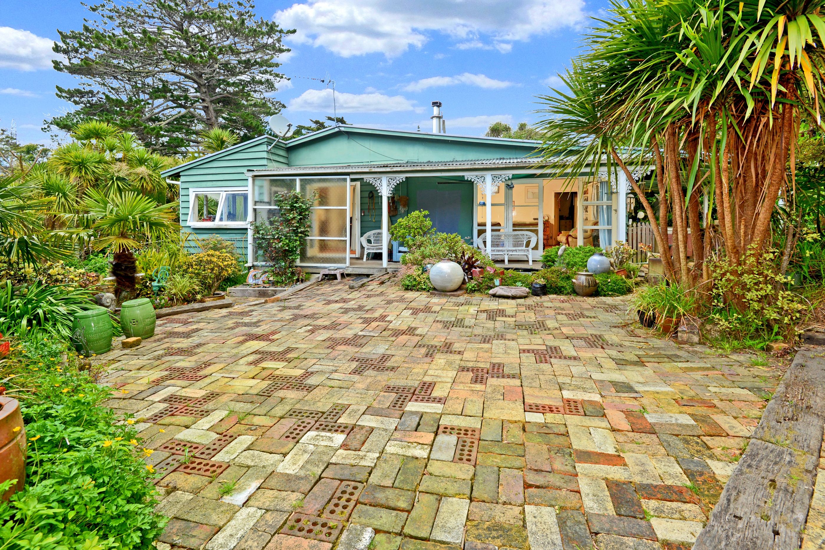 69 Paremoremo Road, Albany, North Shore City