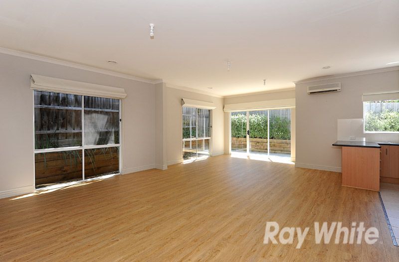 2/12 Akron Road, Ferntree Gully, VIC 3156