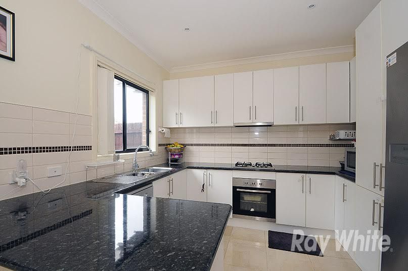 2/161 Gladstone Road, Dandenong North, VIC 3175