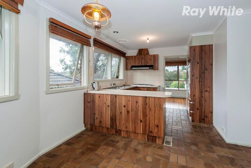 33 Byrne Crescent, Watsonia North, VIC 3087