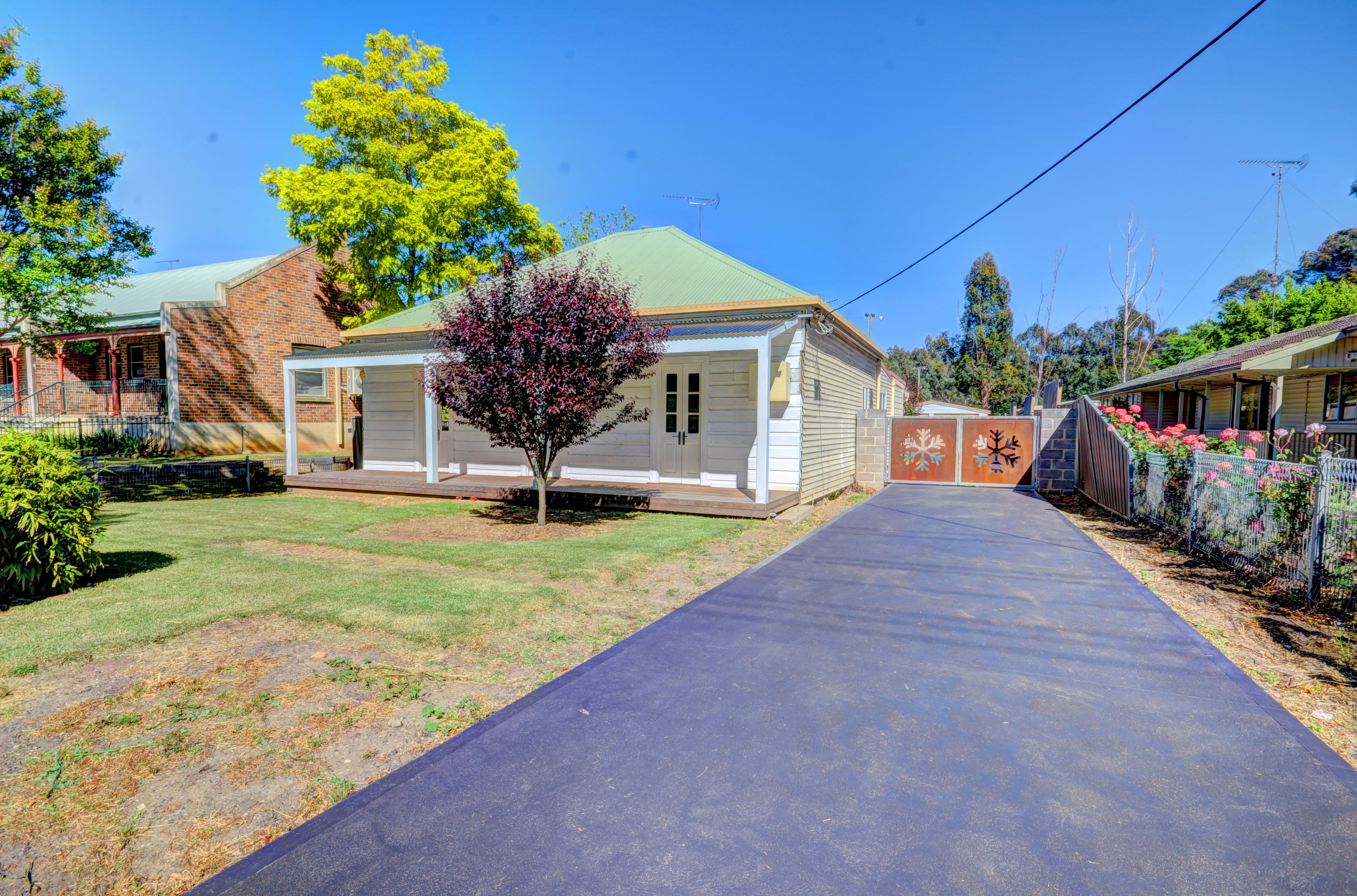 139 Menangle Street