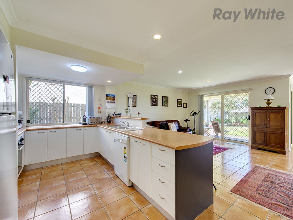10 Summerhill Street, Victoria Point, QLD 4165