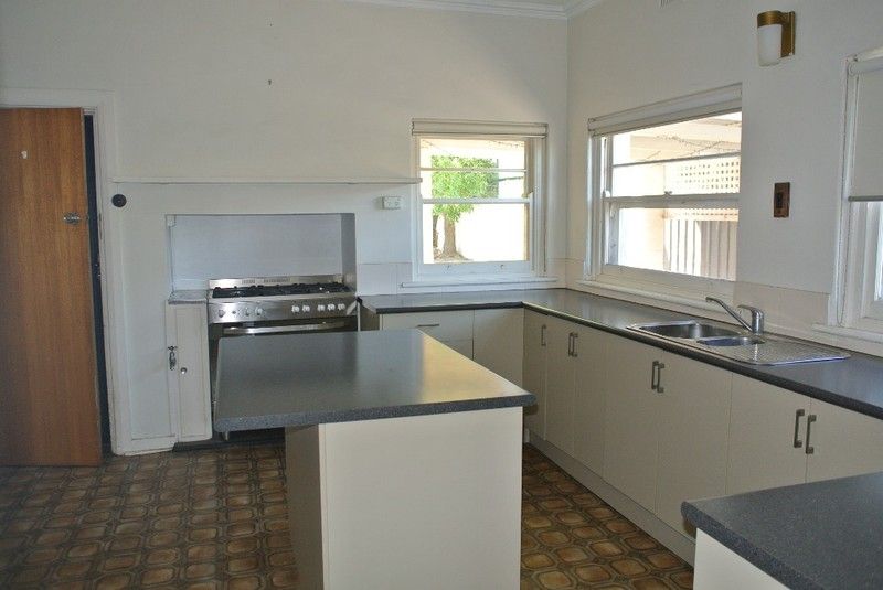 16 McFarlane Street, Kingston Se, SA 5275